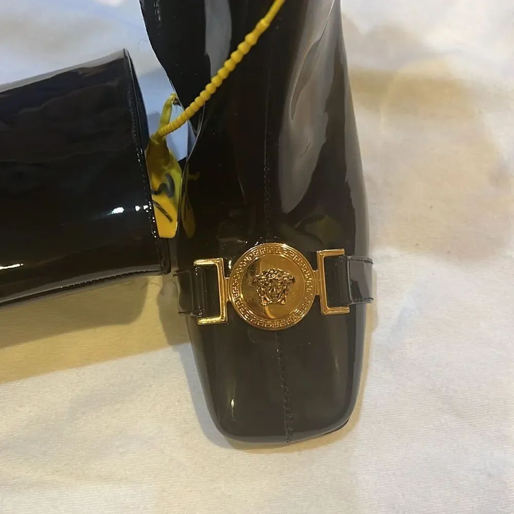 VERSACE BLACK PATENT LEATHER GOLD MEDUSA MEDALLION ZIP HEEL ANKLE BOOTS 36 - Picture 10 of 10